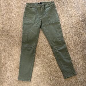 Banana Republic Mid Rise Slim ankle  Cargo pants